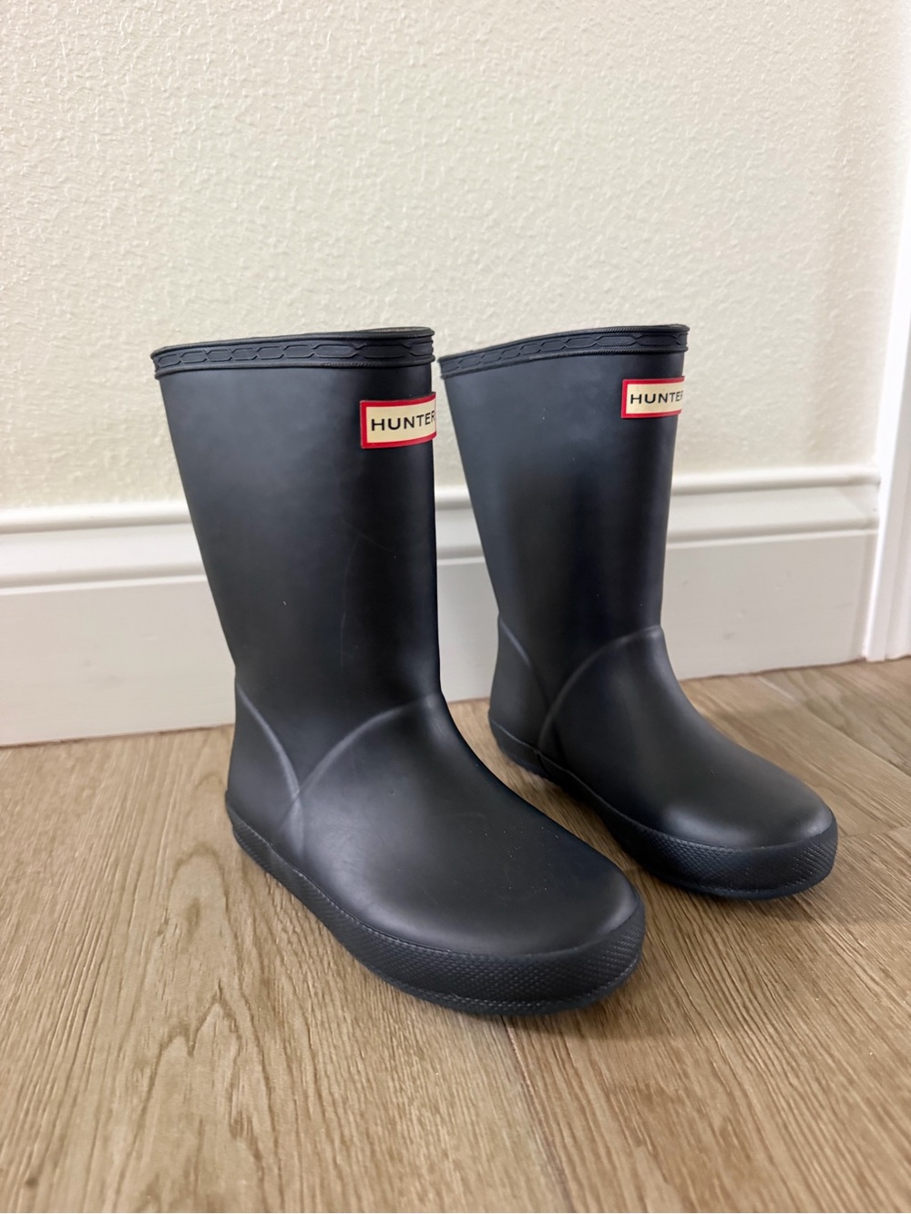 Kids Hunter Rain Boots Black Mid-Calf US 10